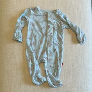 Newborn magnetic me bundle